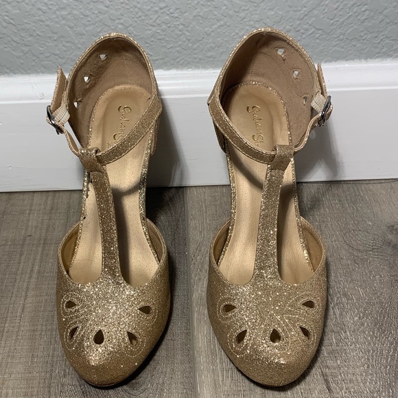 Shoes - ModCloth The Zest is History Metallic Gold Heels